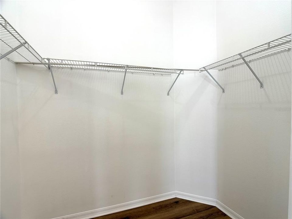 В аренду: $2,150 (4 спален, 2 ванн, 1661 Квадратных фут)