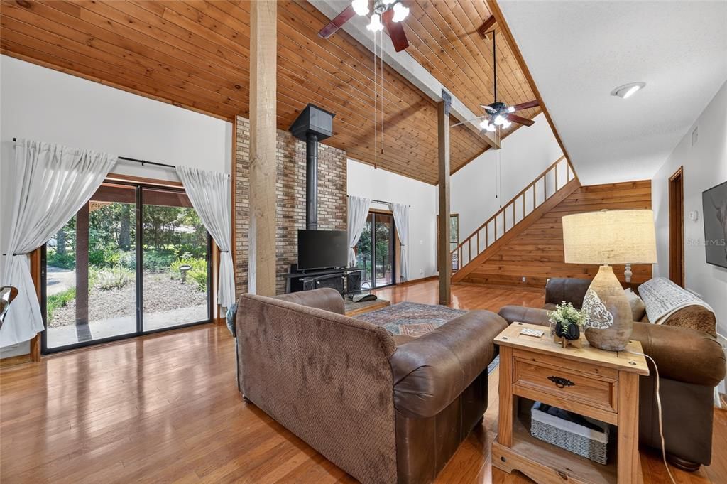 En Venta: $399,000 (3 camas, 2 baños, 1813 Pies cuadrados)