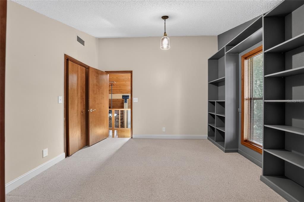 En Venta: $399,000 (3 camas, 2 baños, 1813 Pies cuadrados)