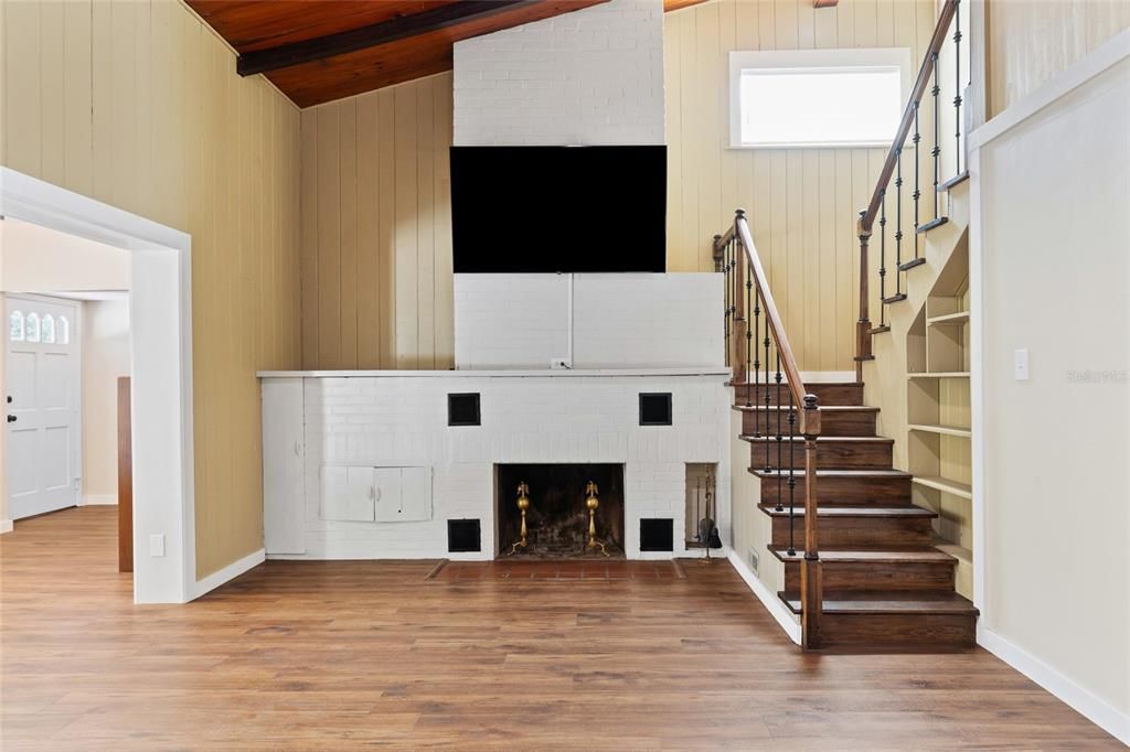 For Sale: $799,000 (4 beds, 4 baths, 2988 Square Feet)