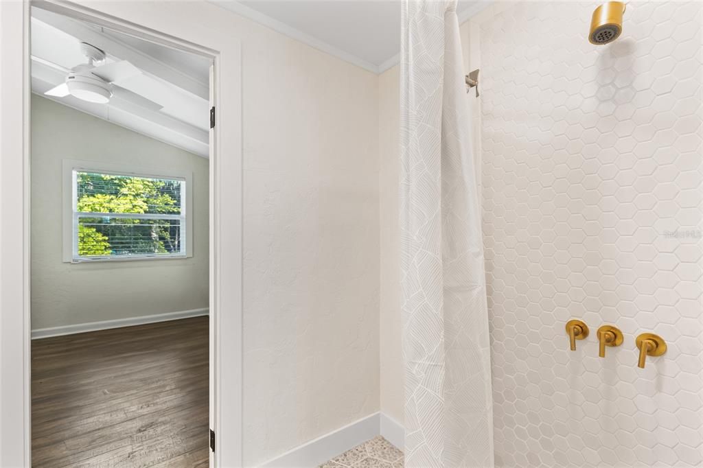 For Sale: $799,000 (4 beds, 4 baths, 2988 Square Feet)