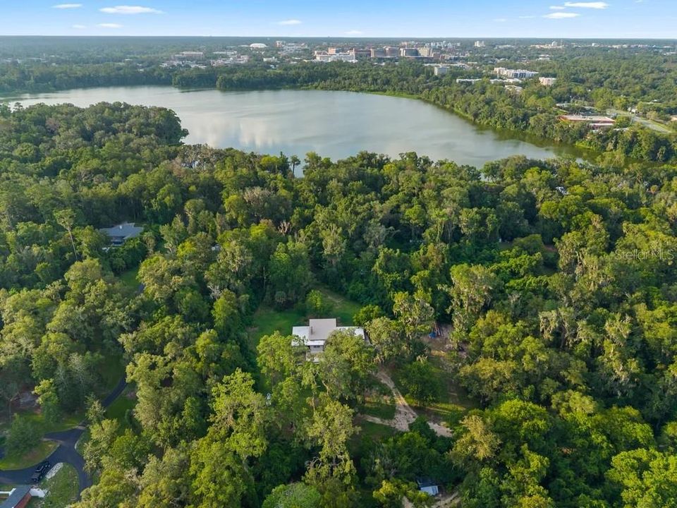 En Venta: $739,000 (4 camas, 4 baños, 2988 Pies cuadrados)