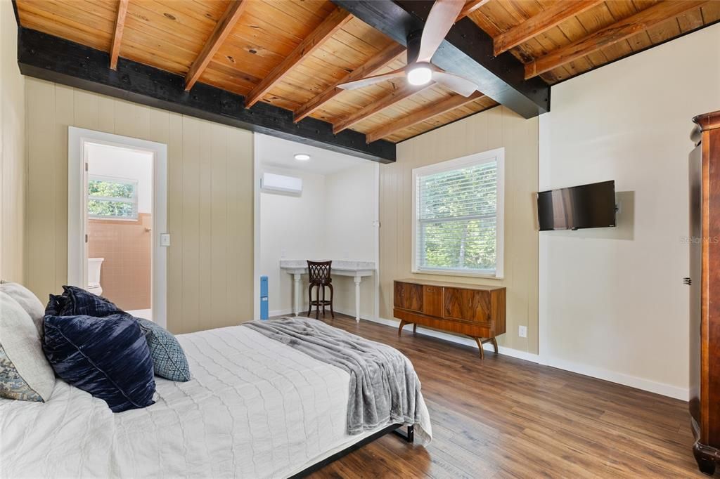 For Sale: $799,000 (4 beds, 4 baths, 2988 Square Feet)