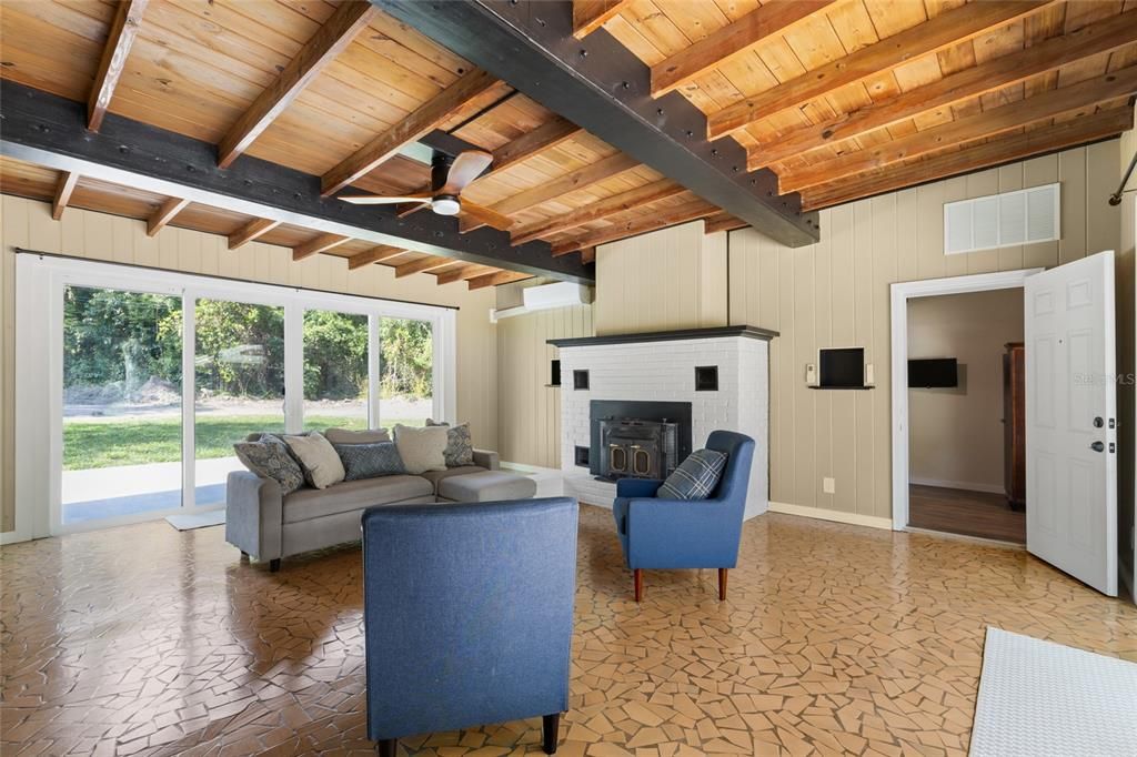 For Sale: $799,000 (4 beds, 4 baths, 2988 Square Feet)