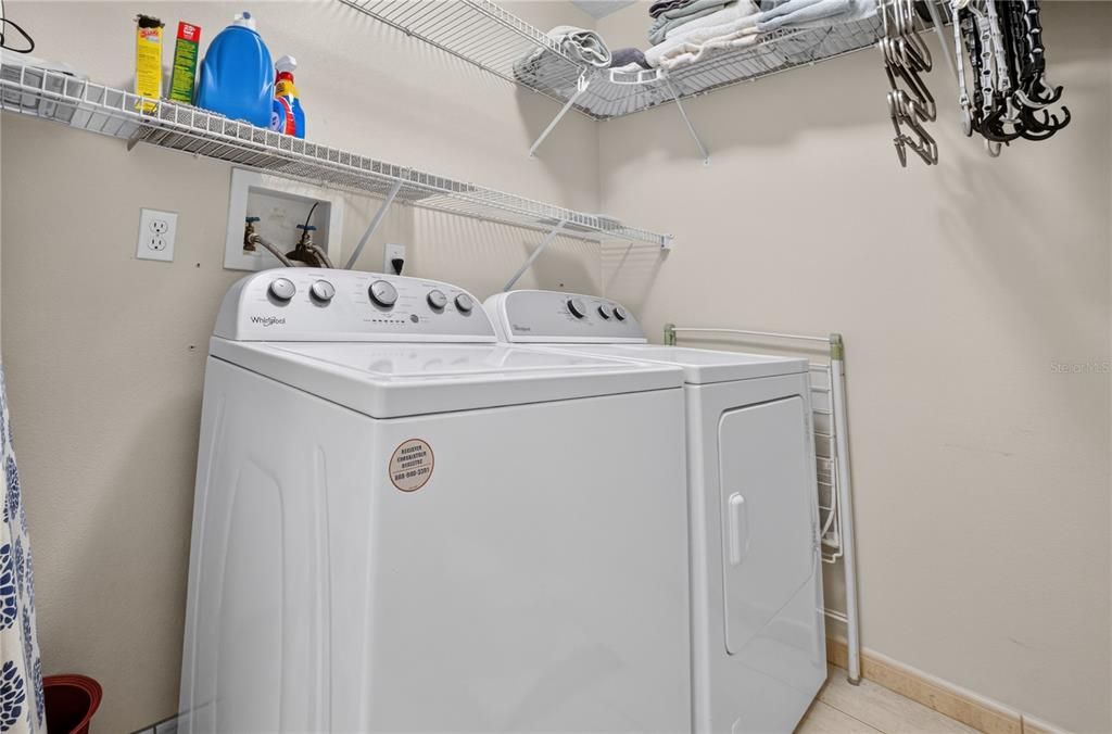 На продажу: $469,999 (4 спален, 3 ванн, 2383 Квадратных фут)