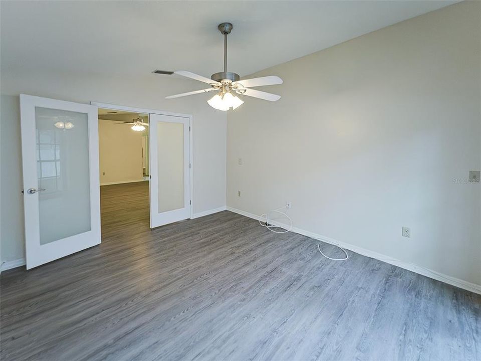For Sale: $325,000 (2 beds, 2 baths, 1547 Square Feet)