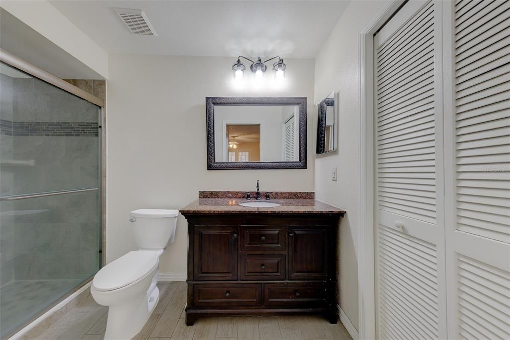 For Sale: $325,000 (2 beds, 2 baths, 1547 Square Feet)