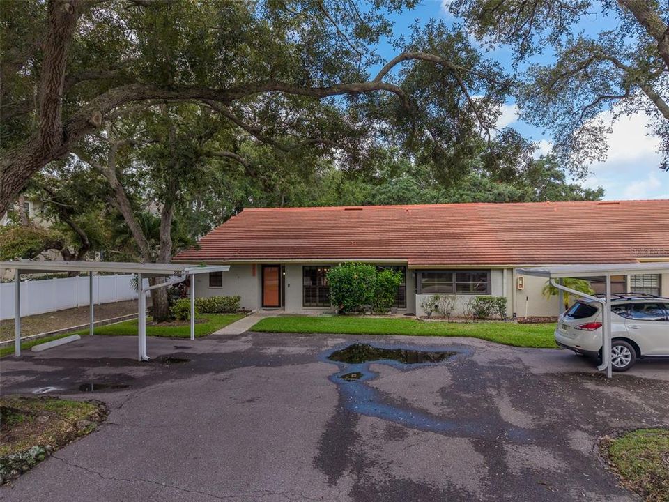 For Sale: $325,000 (2 beds, 2 baths, 1547 Square Feet)