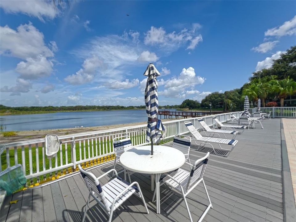 For Sale: $325,000 (2 beds, 2 baths, 1547 Square Feet)
