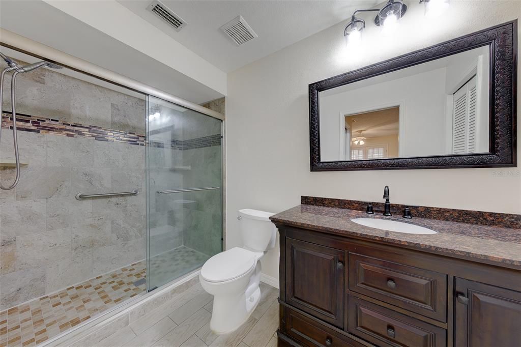 For Sale: $325,000 (2 beds, 2 baths, 1547 Square Feet)