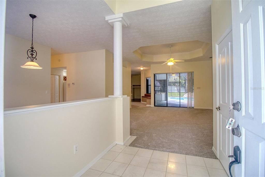 For Sale: $550,000 (4 beds, 3 baths, 2993 Square Feet)