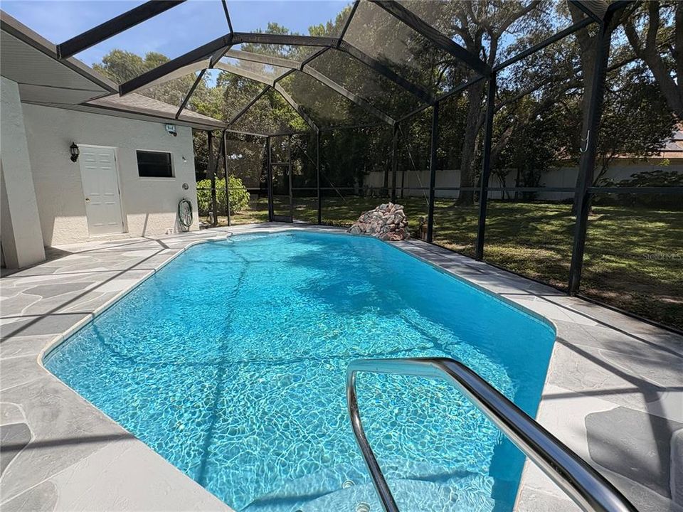 For Sale: $550,000 (4 beds, 3 baths, 2993 Square Feet)