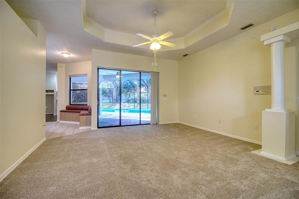 For Sale: $550,000 (4 beds, 3 baths, 2993 Square Feet)