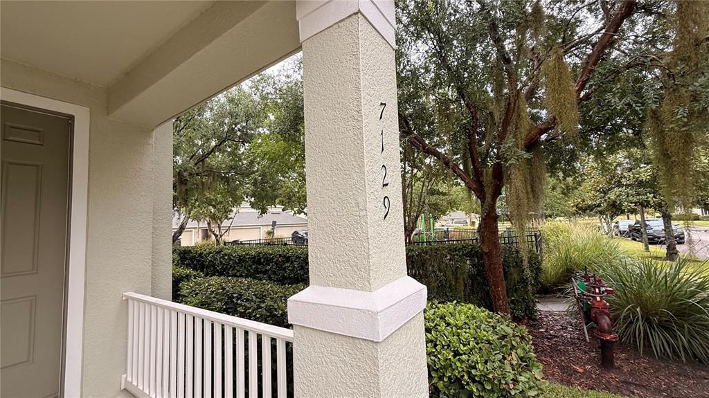 For Rent: $2,200 (3 beds, 2 baths, 1855 Square Feet)