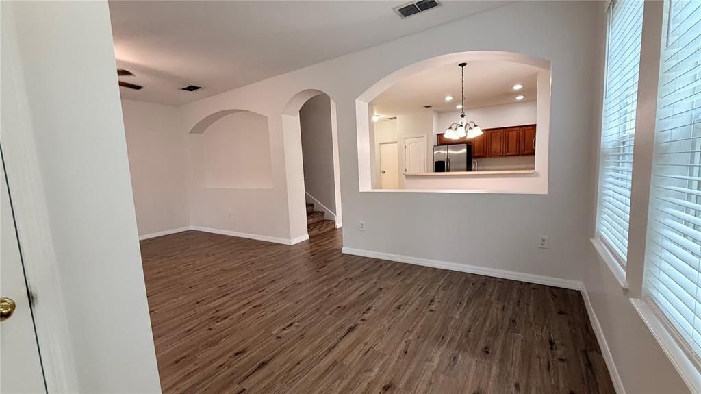 For Rent: $2,200 (3 beds, 2 baths, 1855 Square Feet)