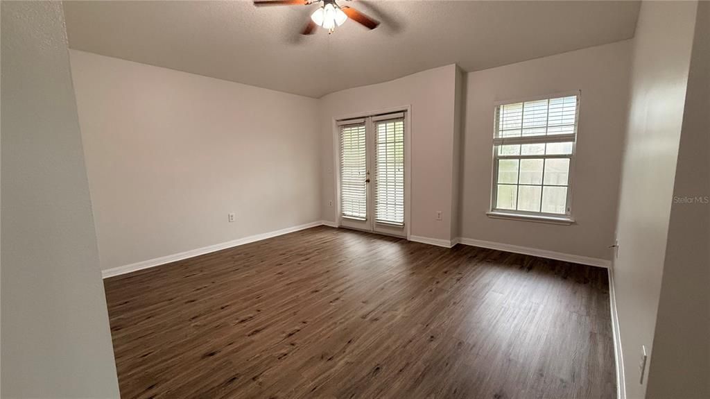 For Rent: $2,200 (3 beds, 2 baths, 1855 Square Feet)