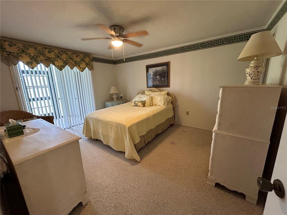 For Sale: $99,000 (2 beds, 2 baths, 1092 Square Feet)