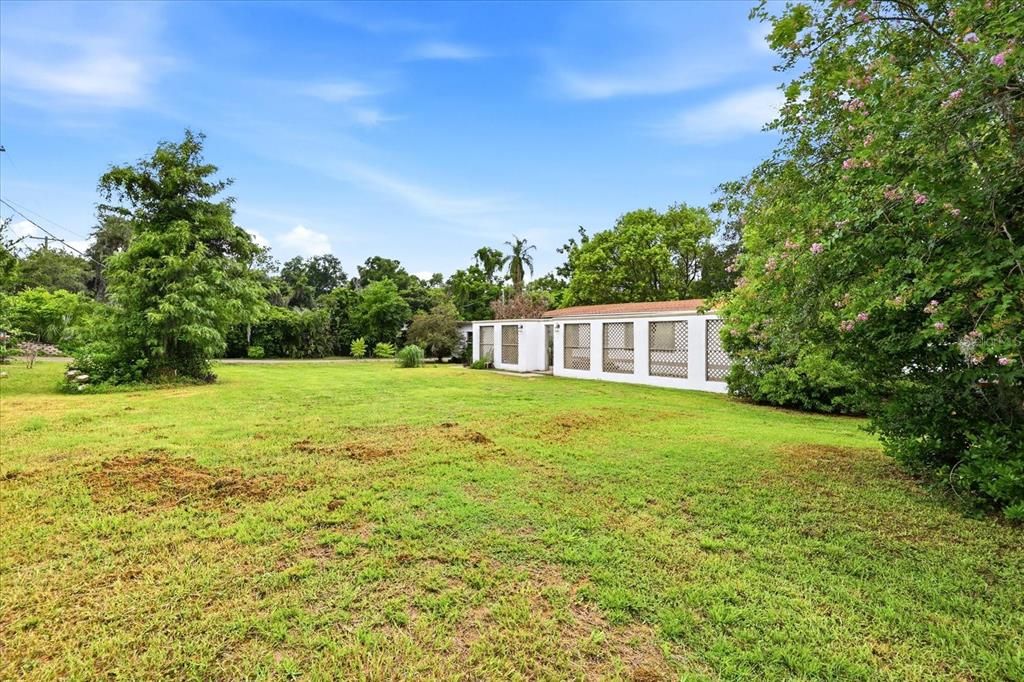 For Sale: $400,000 (3 beds, 2 baths, 1456 Square Feet)