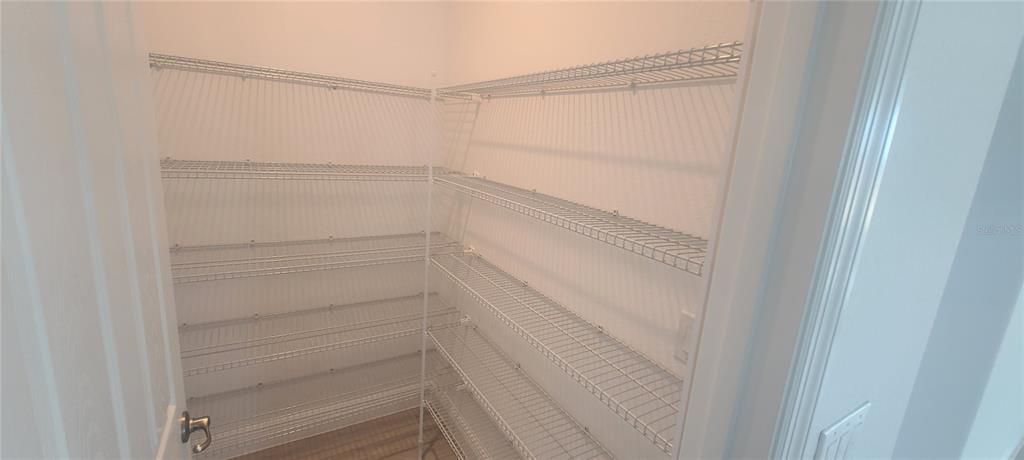 En Renta: $3,150 (3 camas, 3 baños, 2599 Pies cuadrados)