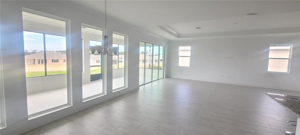 En Renta: $3,150 (3 camas, 3 baños, 2599 Pies cuadrados)