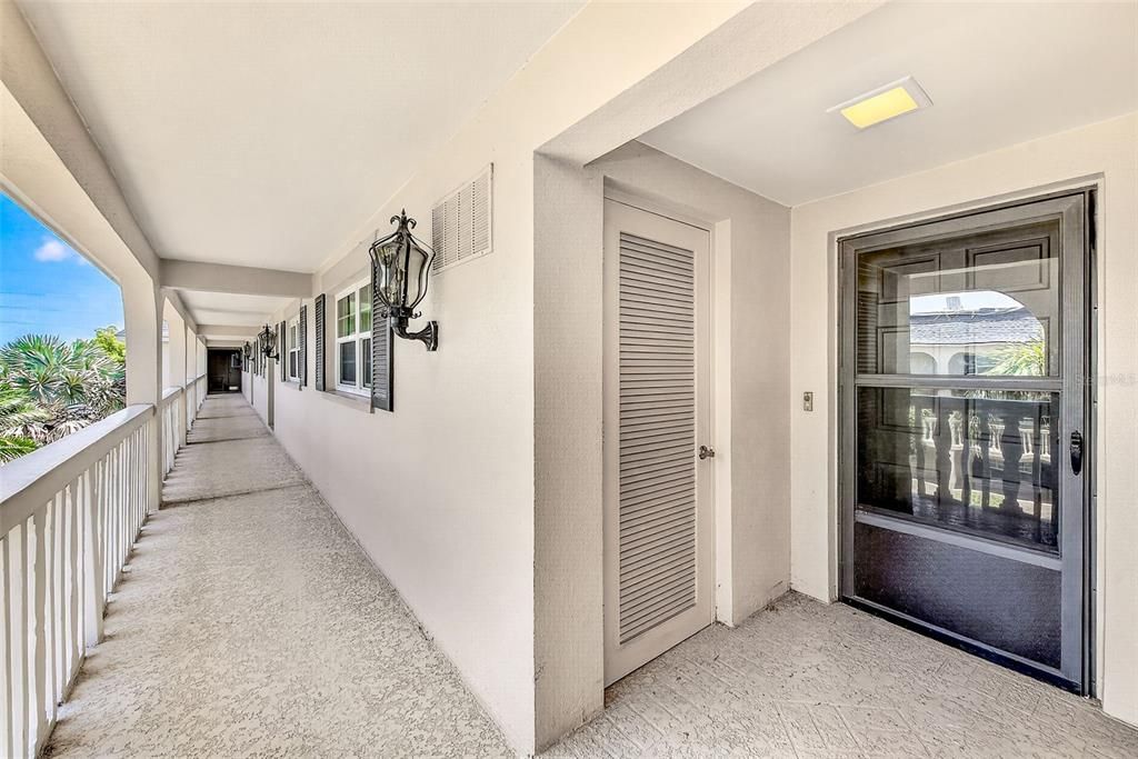For Rent: $2,100 (2 beds, 2 baths, 1133 Square Feet)