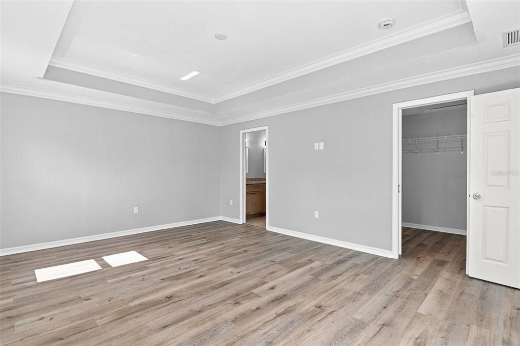 For Sale: $325,000 (3 beds, 2 baths, 1531 Square Feet)