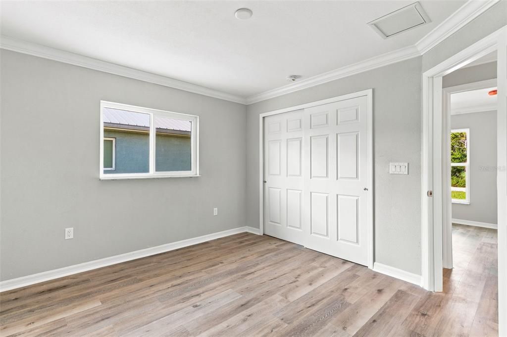 For Sale: $325,000 (3 beds, 2 baths, 1531 Square Feet)