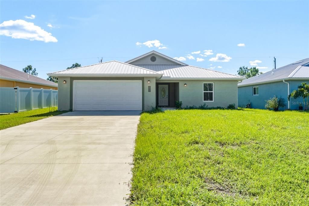 For Sale: $325,000 (3 beds, 2 baths, 1531 Square Feet)