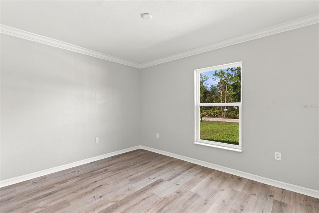 For Sale: $325,000 (3 beds, 2 baths, 1531 Square Feet)