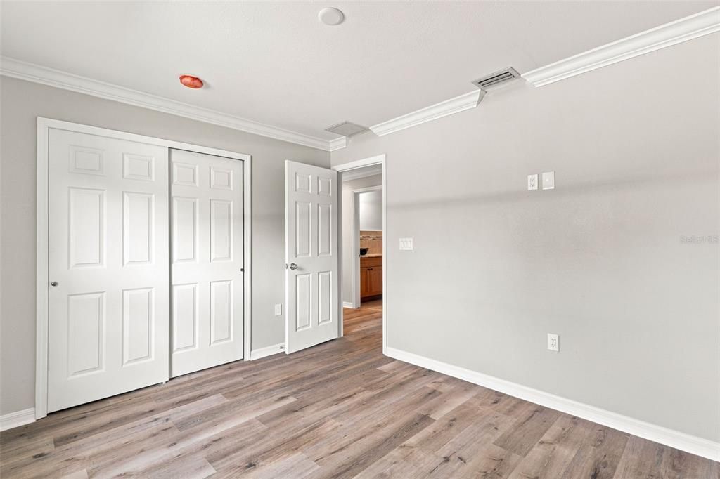For Sale: $325,000 (3 beds, 2 baths, 1531 Square Feet)