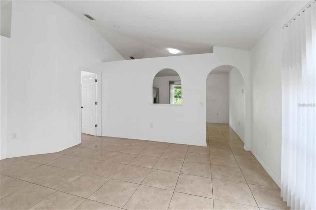 В аренду: $1,990 (3 спален, 2 ванн, 1312 Квадратных фут)