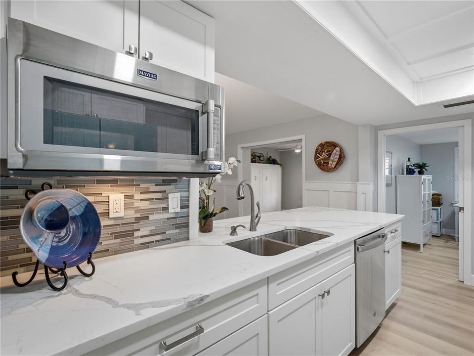 На продажу: $468,900 (3 спален, 2 ванн, 1796 Квадратных фут)