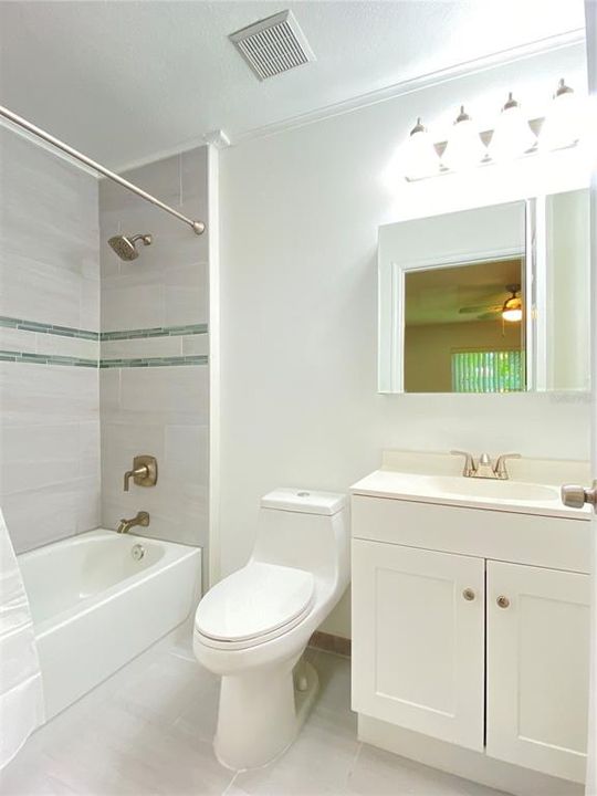 В аренду: $2,595 (3 спален, 2 ванн, 1416 Квадратных фут)