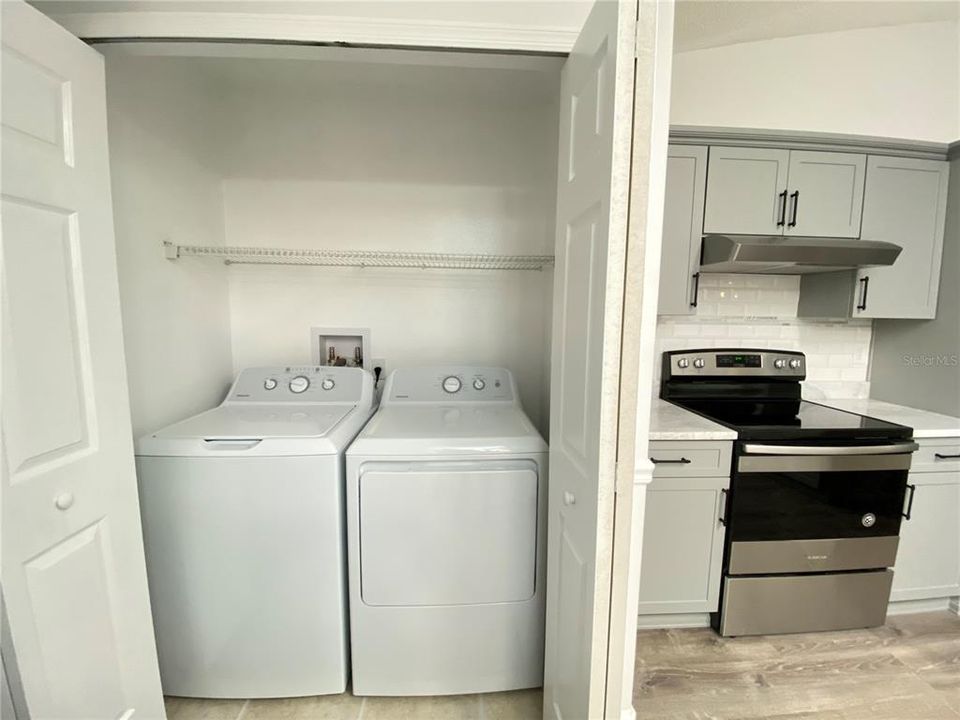 В аренду: $2,595 (3 спален, 2 ванн, 1416 Квадратных фут)