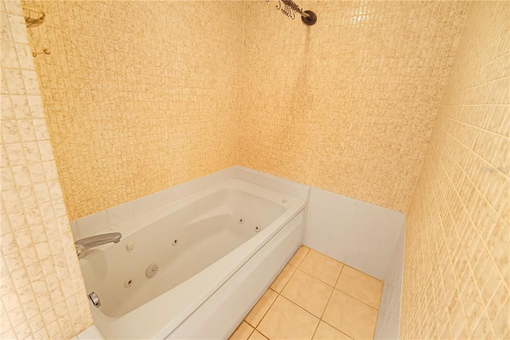 На продажу: $330,000 (1 спален, 1 ванн, 896 Квадратных фут)