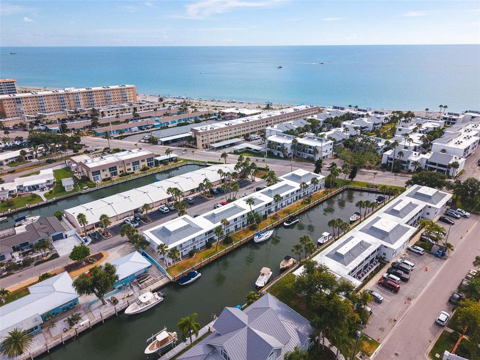 For Sale: $229,000 (1 beds, 1 baths, 446 Square Feet)