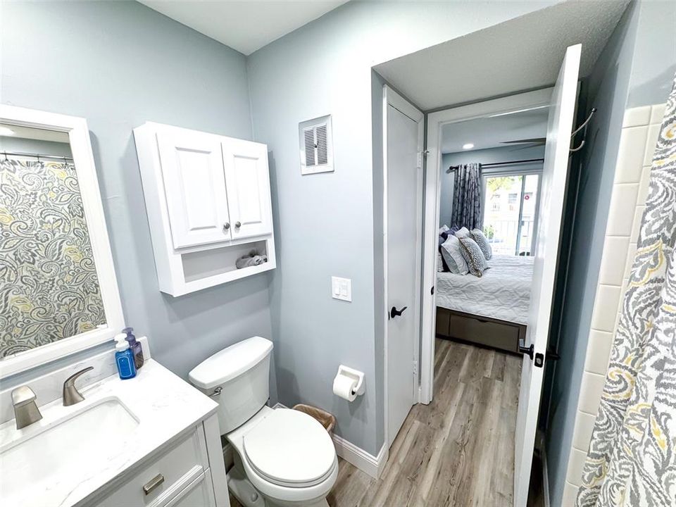 For Sale: $229,000 (1 beds, 1 baths, 446 Square Feet)