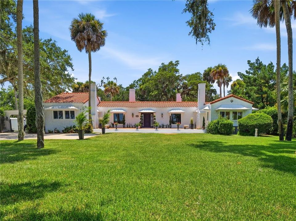 En Venta: $2,290,000 (3 camas, 4 baños, 3250 Pies cuadrados)