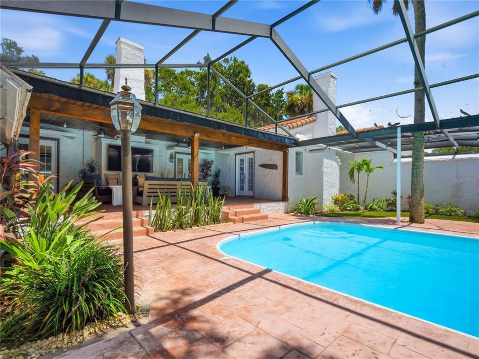 En Venta: $2,290,000 (3 camas, 4 baños, 3250 Pies cuadrados)