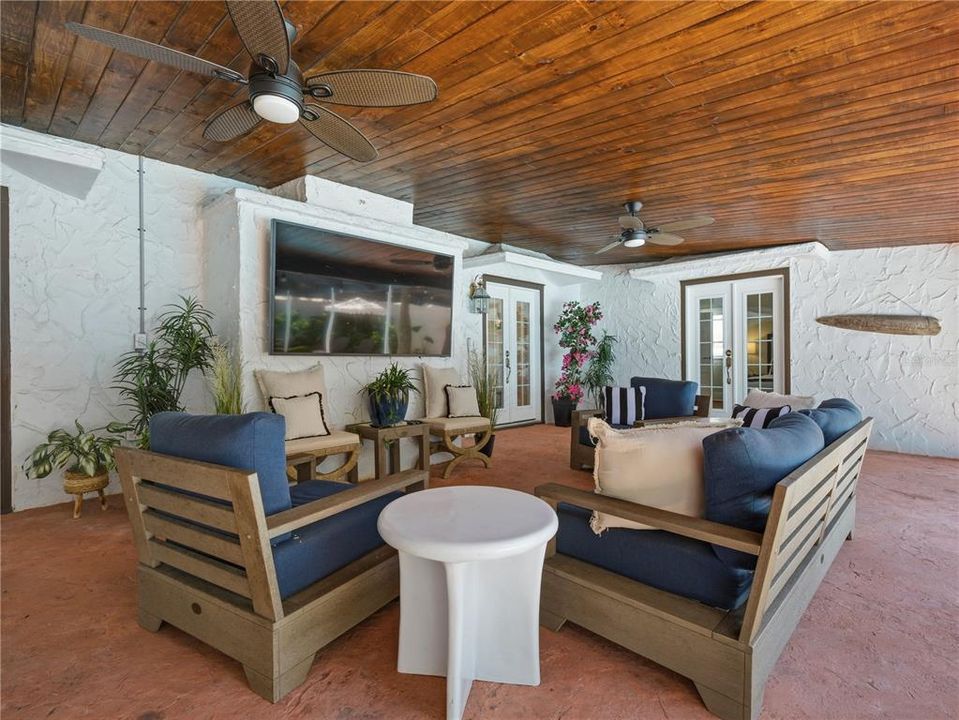 En Venta: $2,290,000 (3 camas, 4 baños, 3250 Pies cuadrados)