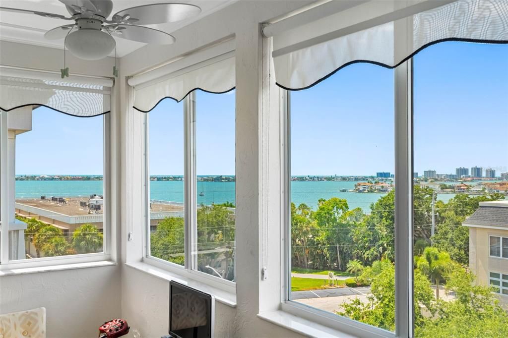 For Sale: $724,900 (4 beds, 2 baths, 3012 Square Feet)