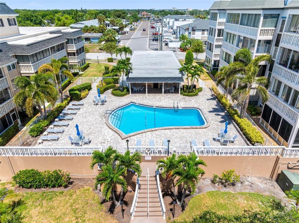 For Sale: $724,900 (4 beds, 2 baths, 3012 Square Feet)