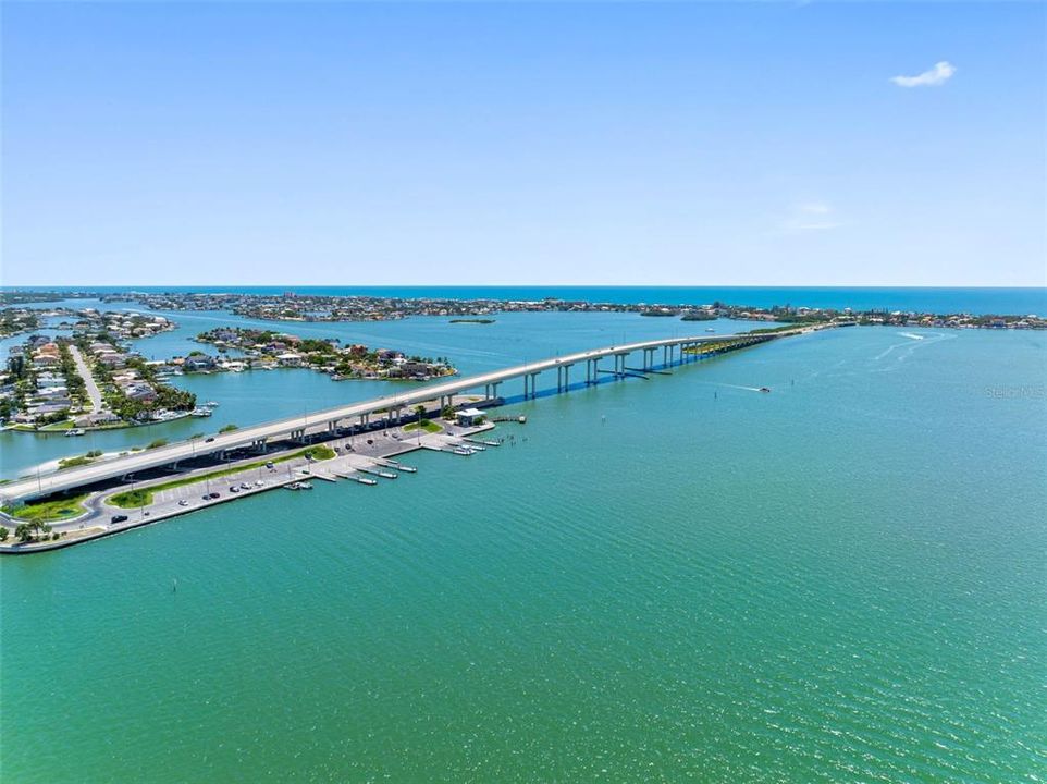 For Sale: $724,900 (4 beds, 2 baths, 3012 Square Feet)