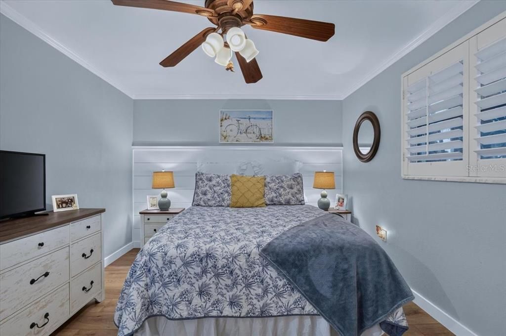For Sale: $1,595,000 (2 beds, 2 baths, 1247 Square Feet)