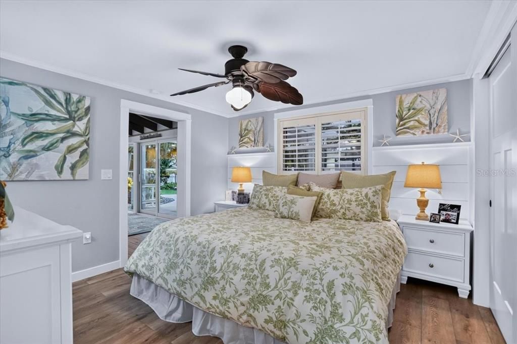 For Sale: $1,595,000 (2 beds, 2 baths, 1247 Square Feet)