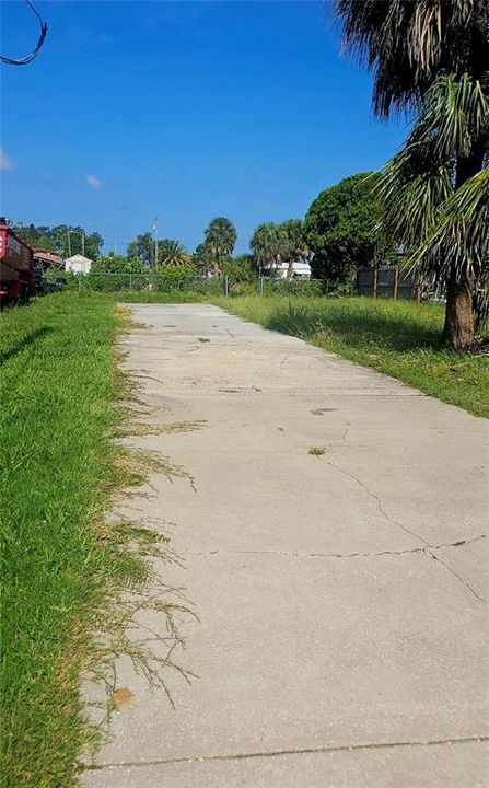 For Sale: $99,900 (0.10 acres)