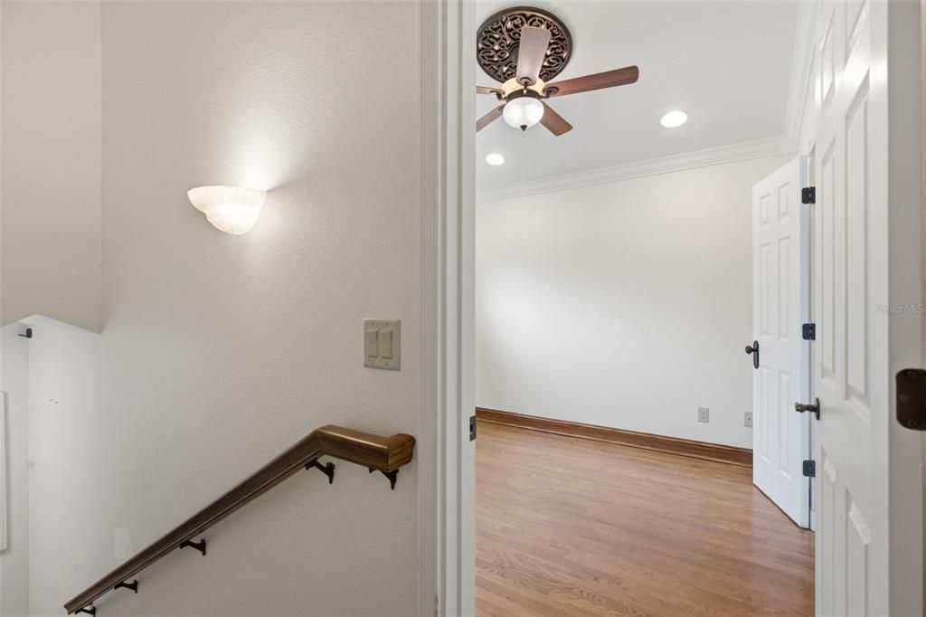 En Venta: $599,000 (5 camas, 3 baños, 3135 Pies cuadrados)