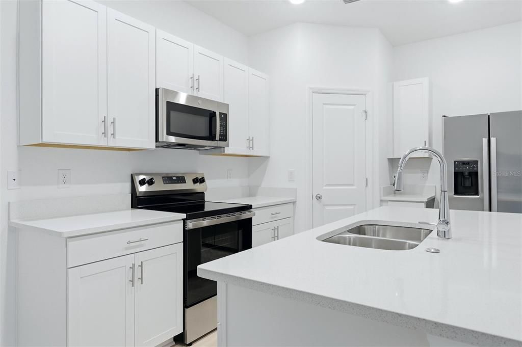 En Venta: $339,900 (3 camas, 2 baños, 1417 Pies cuadrados)