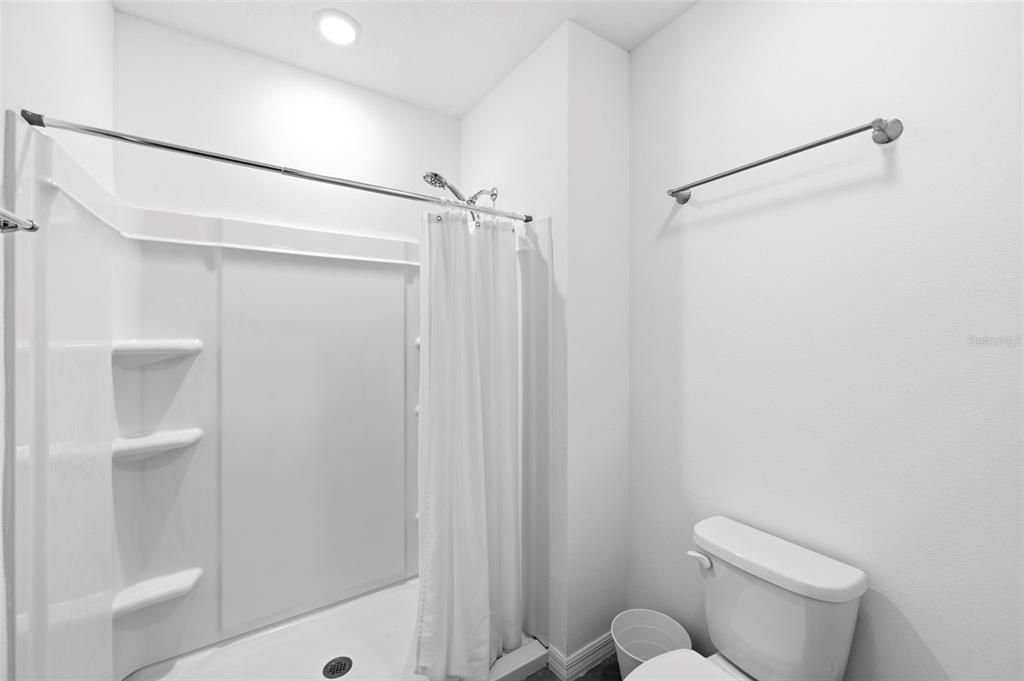 For Sale: $324,000 (3 beds, 2 baths, 1802 Square Feet)