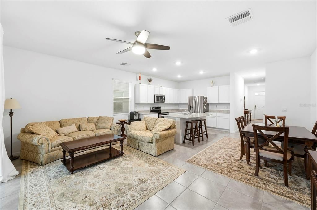 For Sale: $324,000 (3 beds, 2 baths, 1802 Square Feet)